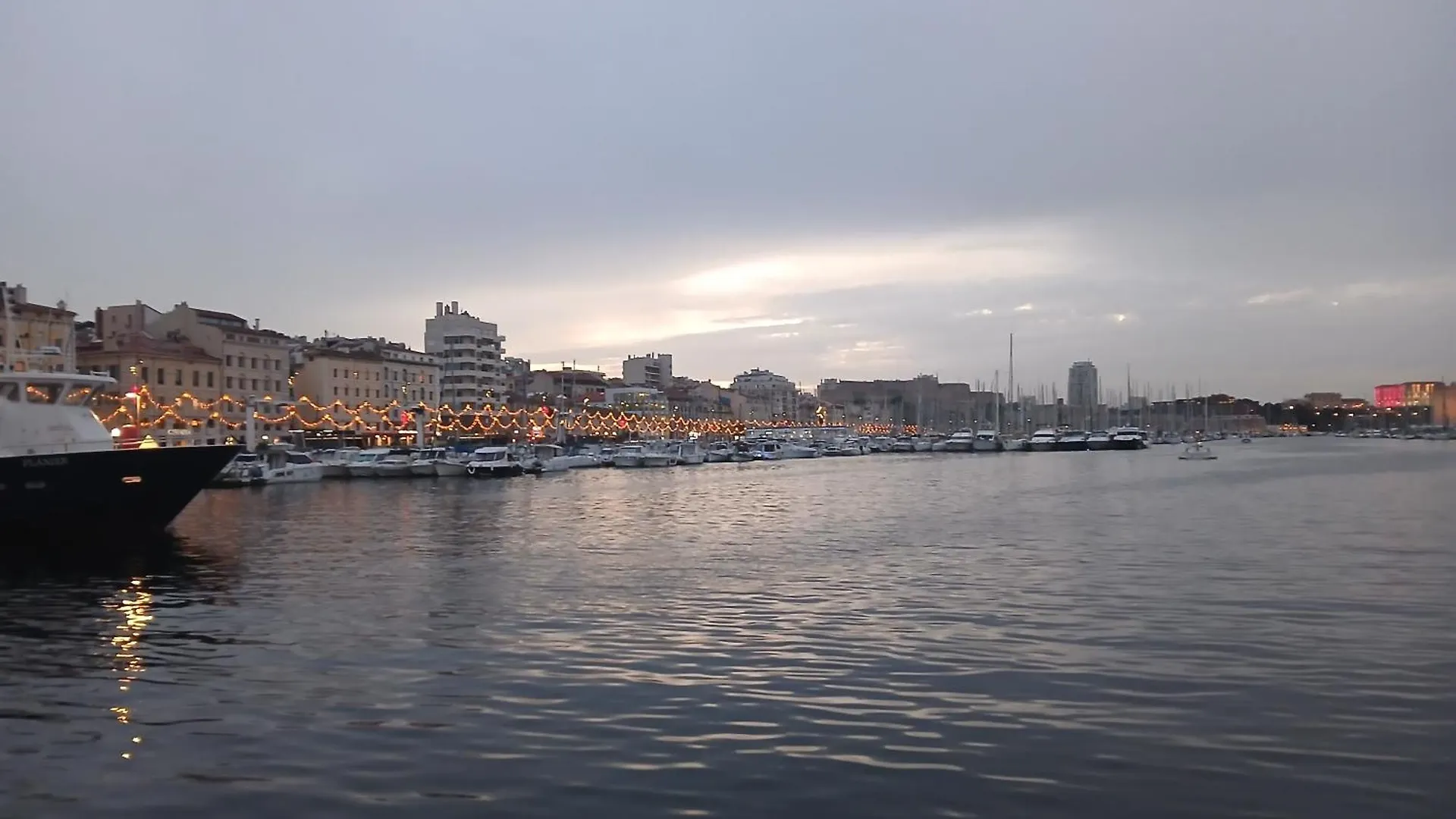 Marseille Loft Americain Centre Ville 7 Personnes 0*,